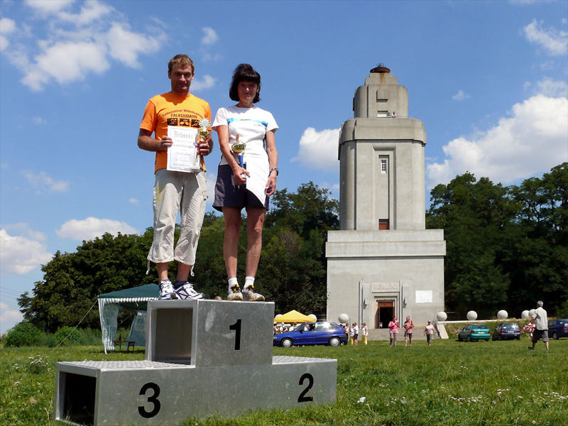 Datei:Gesamtsieger des 9. Crosslaufs.jpg